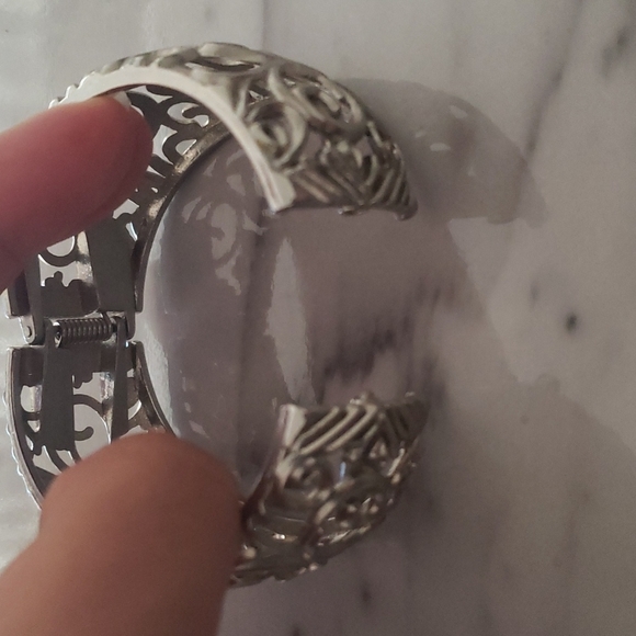 3 Silver Bracelets - Picture 5 of 5